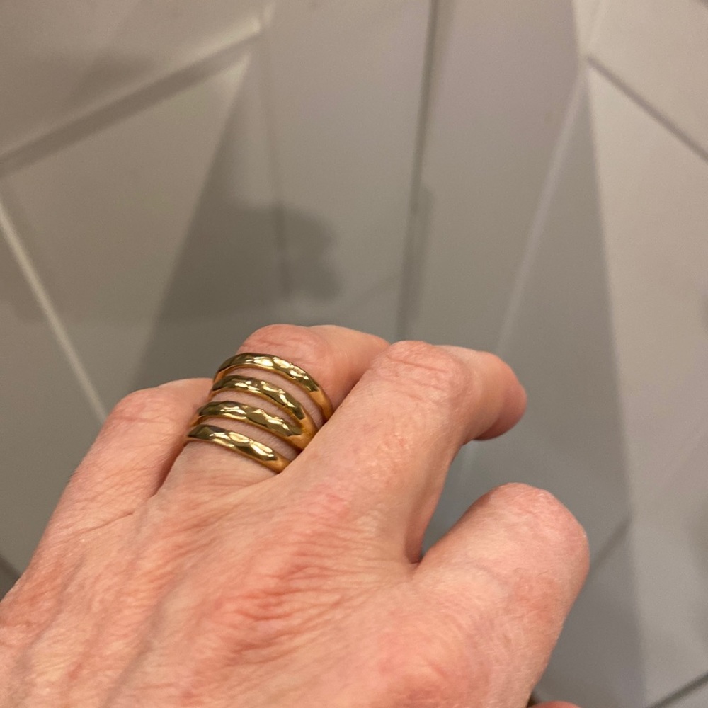 Stella & Dot ring